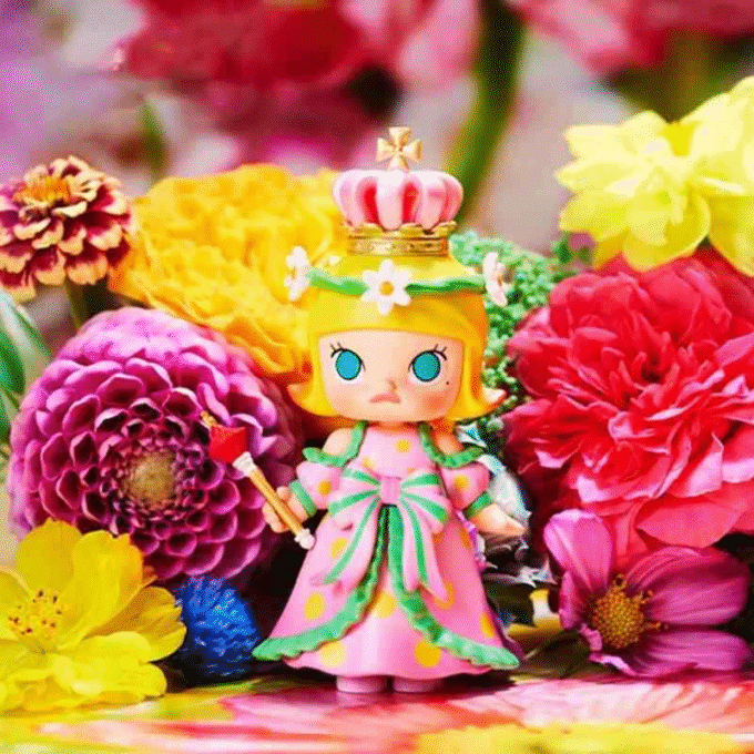 POP MART Molly Flower Dreaming Series Confirmed Blind Box Figure Art Toys Gift